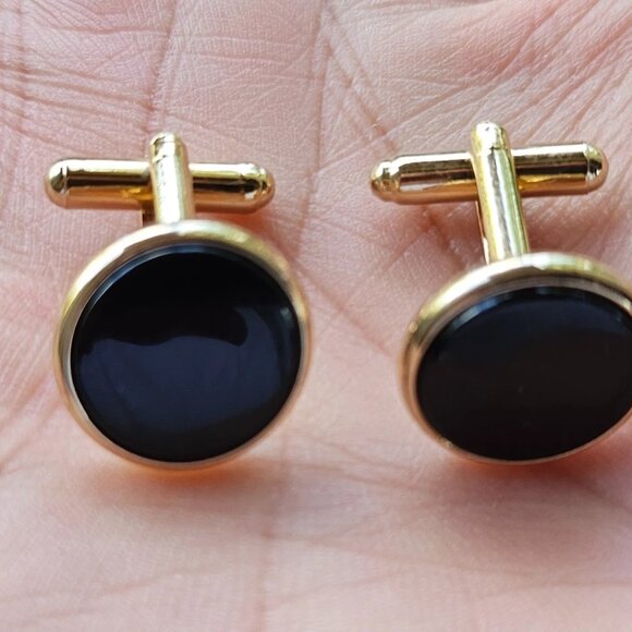 Men Shirt Cuff Links Gold Tone Fashion Men Jewelry Black Centered Cufflinks - Picture 2 of 11